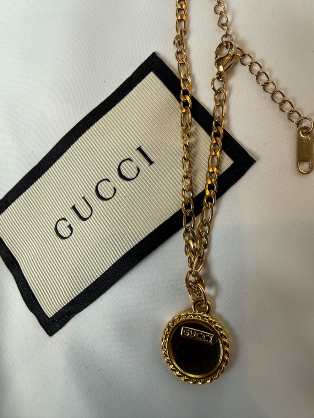 Gucci Gold-Tone Necklace and Bracelet with Pink Enamel Double G Pendant - Picture 4 of 5